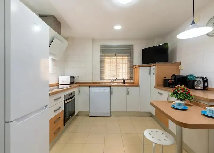 Amplio Piso De 80m2 En Pleno Centro * סביליה