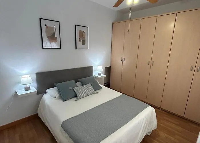 Amplio Piso De 80m2 En Pleno Centro דירה